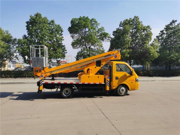 國(guó)六東風(fēng)途逸16米高空作業(yè)車